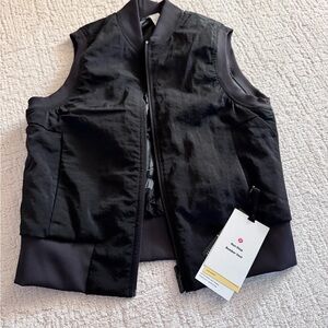 NWT Lululemon Non-Stop Bomber Vest
Black size 6
